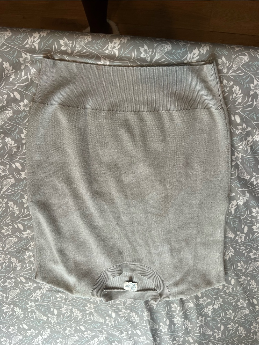 Francesca's Collections Light Gray Knit Pencil Skirt